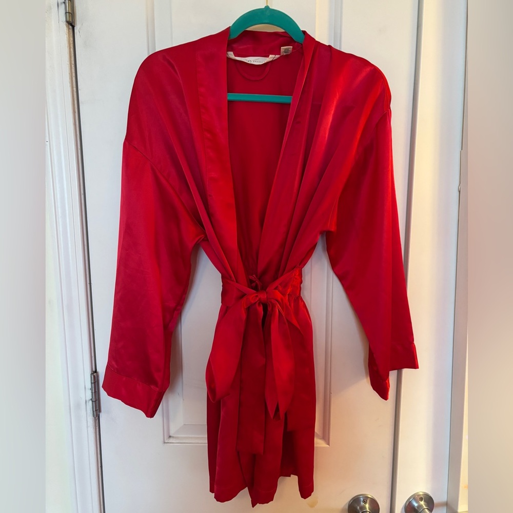 Victoria's Secret Vibrant Red Satin Silky Robe Size Small